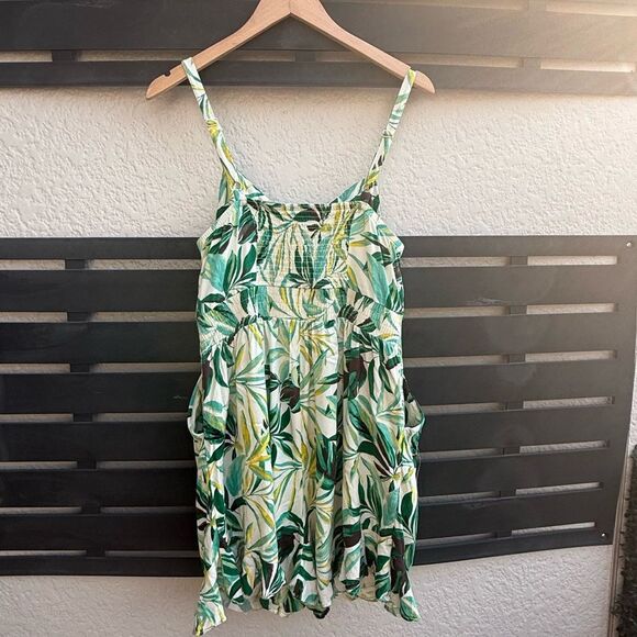 Torrid Challis Tie-Front Romper in Painted Tropical | Size 0 (Large) - Picture 3 of 8